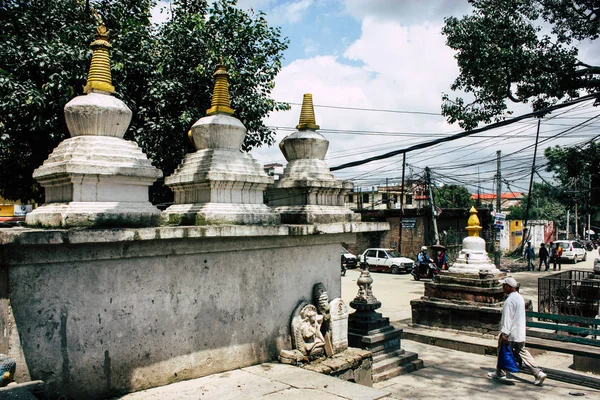 Kathmandu Nepal Agosto 2018 Vista Estupa Branca Localizada Parte Inferior — Fotografia de Stock