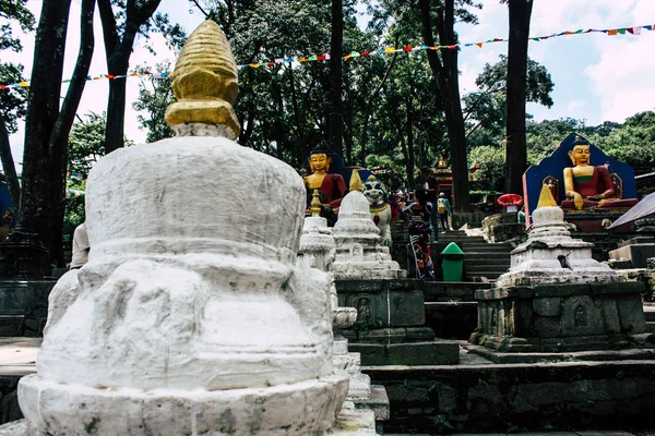 Катманду Непал Серпня 2018 Вигляд Білих Ступа Розташований Боттон Області — стокове фото