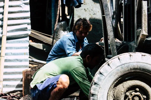 Katmandou Népal Août 2018 Vue Inconnus Travailleur Népalais Construit Une — Photo
