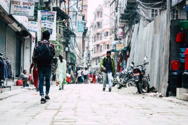Katmandu Nepal 24 Ağustos 2018 Durbar sokakta Naghal District Kathmandu sabah yürüyüş bilinmeyenli insan görünümü