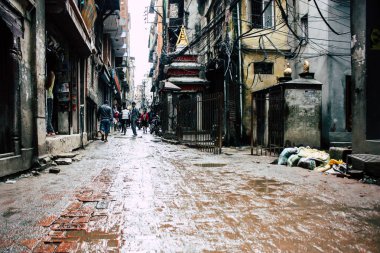 Katmandu Nepal 24 Ağustos 2018 Durbar sokakta Naghal District Kathmandu sabah yürüyüş bilinmeyenli insan görünümü