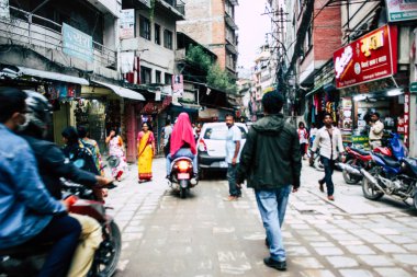 Katmandu Nepal 24 Ağustos 2018 Durbar sokakta Naghal District Kathmandu sabah yürüyüş bilinmeyenli insan görünümü