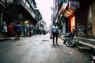 Katmandu Nepal 24 Ağustos 2018 Durbar sokakta Naghal District Kathmandu sabah yürüyüş bilinmeyenli insan görünümü