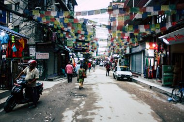 Katmandu Nepal 24 Ağustos 2018 Durbar sokakta Naghal District Kathmandu sabah yürüyüş bilinmeyenli insan görünümü