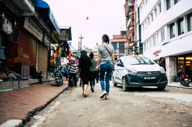 Katmandu Nepal 24 Ağustos 2018 Durbar sokakta Naghal District Kathmandu sabah yürüyüş bilinmeyenli insan görünümü
