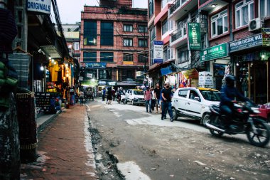 Katmandu Nepal 24 Ağustos 2018 Durbar sokakta Naghal District Kathmandu sabah yürüyüş bilinmeyenli insan görünümü