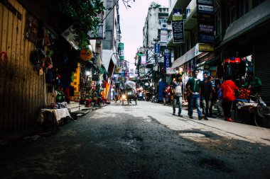 Katmandu Nepal 24 Ağustos 2018 Durbar sokakta Naghal District Kathmandu sabah yürüyüş bilinmeyenli insan görünümü