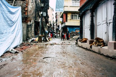 Katmandu Nepal 24 Ağustos 2018 Durbar sokakta Naghal District Kathmandu sabah yürüyüş bilinmeyenli insan görünümü