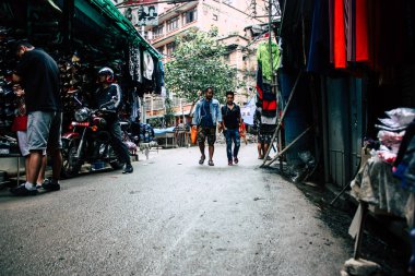 Katmandu Nepal 24 Ağustos 2018 Durbar sokakta Naghal District Kathmandu sabah yürüyüş bilinmeyenli insan görünümü