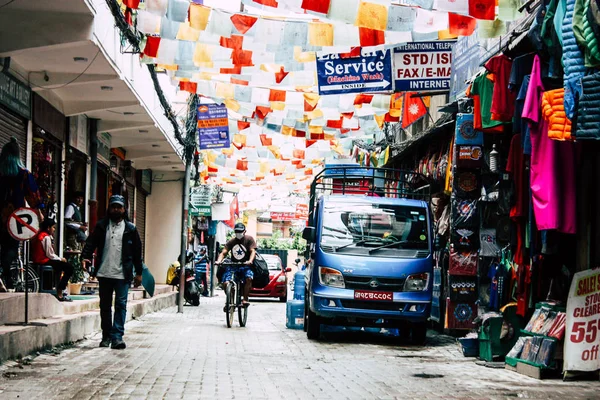 Katmandu Nepal Ağustos 2018 Katmandu Thamel Sokakta Akşamları Bilinmeyenli Nepalce — Stok fotoğraf