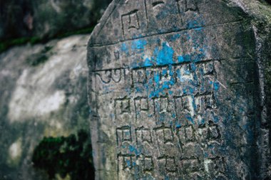 Katmandu Nepal 23 Ağustos 2018 tapınağın görünümünü akşam Katmandu bölgesinde Swayambhunath maymun tapınakta dibinde bulunan