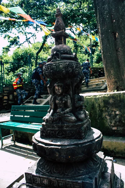 Katmandú Nepal Agosto 2018 Vista Del Templo Ubicado Parte Inferior —  Fotos de Stock