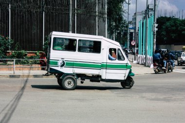 Katmandu Nepal 26 Ağustos 2018 Katmandu görünümü tuk tuk Katmandu Thamel bölgesinde öğleden sonra itibariyle sokakta