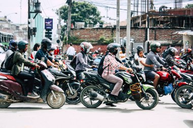 Katmandu Nepal 26 Ağustos 2018 Katmandu Thamel bölgesinde öğleden sonra Caddesi'nde trafik sıkışıklığı görünümünü