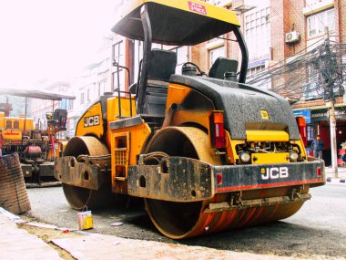 Katmandu Nepal 27 Ağustos 2018 Katmandu Thamel bölgesinde akşam yol inşaat alanında görünümünü