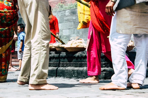 Kathmandu Nepal August 2018 View Unknowns Hindu People Making Fire — Stock Photo, Image