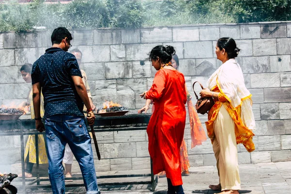 Kathmandu Nepal August 2018 View Unknowns Hindu People Making Fire — Stock Photo, Image