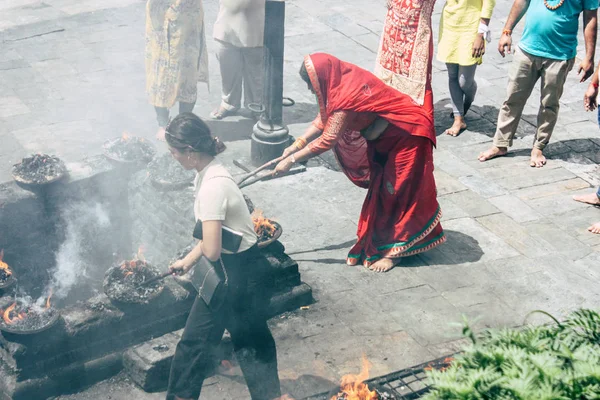 Kathmandu Nepal Augusti 2018 Visa Okända Hinduiska Människor Att Göra — Stockfoto