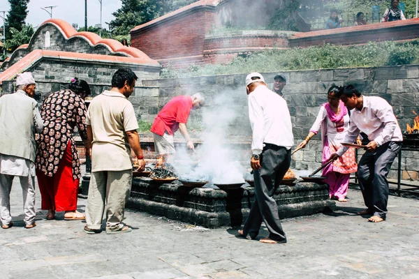 Kathmandu Nepal Agosto 2018 Veduta Persone Indù Sconosciute Che Fanno — Foto Stock