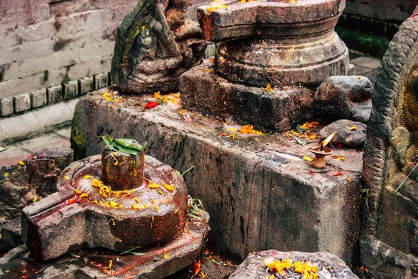 Kathmandu Nepál Srpna 2018 Closeup Bohoslužbám Uvnitř Chrám Pashupatinath Ráno — Stock fotografie