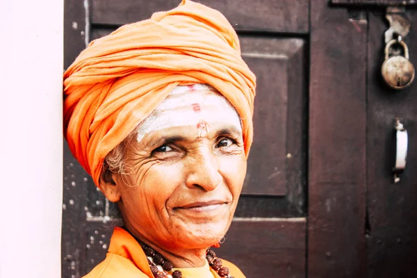 Kathmandu Nepál Srpna 2018 Closeup Neznámé Sádhu Oranžové Oblečení Sedí — Stock fotografie