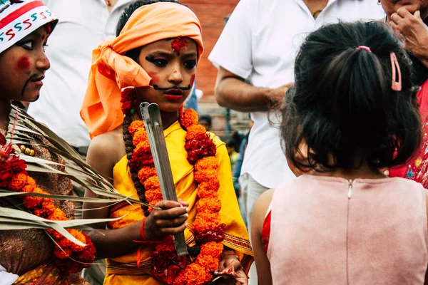 Kathmandu Nepal Agosto 2018 Retrato Garoto Hindu Desconhecido Visitando Templo — Fotografia de Stock