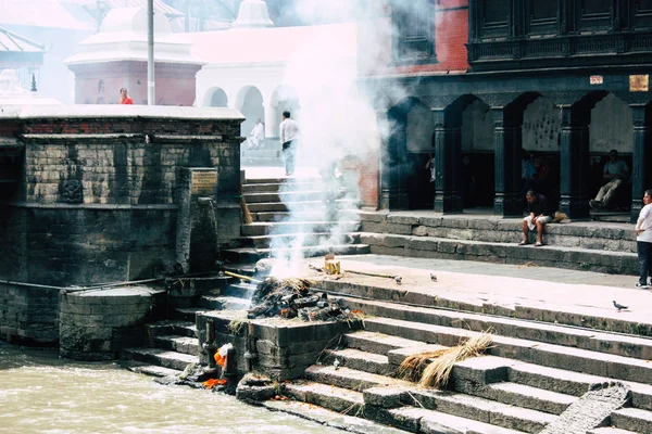 Katmandú Nepal Agosto 2018 Vista Del Sitio Cremación Cadáver Frente — Foto de Stock