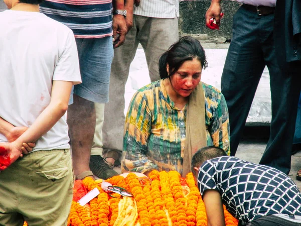 Kathmandu Nepal Agosto 2018 Veduta Persone Indù Sconosciute Che Assistono — Foto Stock