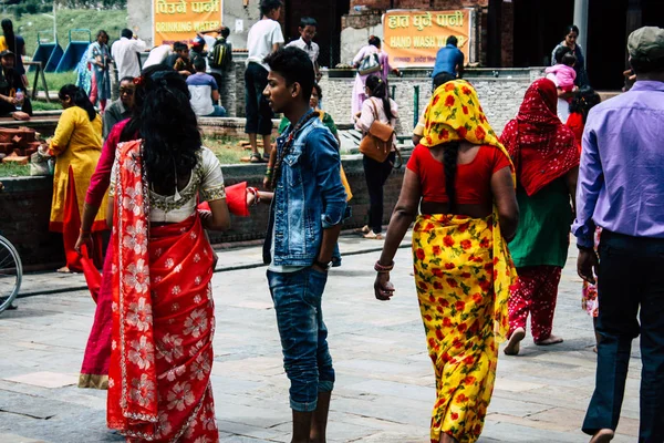 Kathmandu Nepal Augustus 2018 Weergave Van Onbekenden Hindoe Mensen Bezoeken — Stockfoto