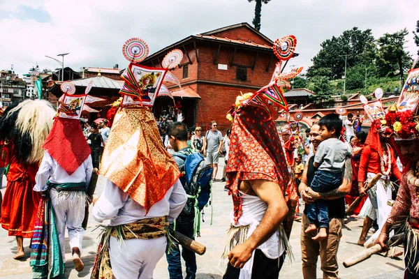 Kathmandu Nepal Sierpień 2018 Widok Niewiadomych Hinduskich Osób Uczestniczy Nabożeństwach — Zdjęcie stockowe