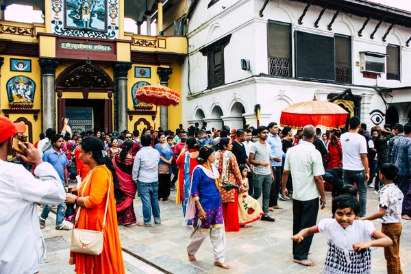 Kathmandu Nepal Agosto 2018 Vista Pessoas Desconhecidas Hindus Participando Uma — Fotografia de Stock