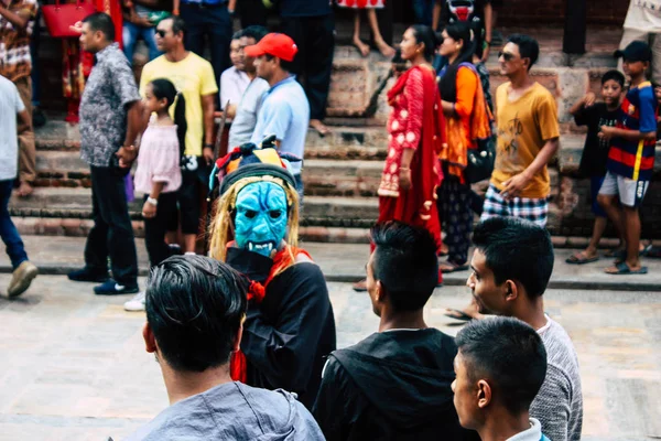 Kathmandu Nepal Agosto 2018 Vista Jovens Desconhecidos Que Frequentam Uma — Fotografia de Stock