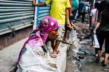 Katmandu Nepal 24 Ağustos 2018 bilinmeyenli Nepalce işçi sabah Katmandu Durbar sokakta yeni bir ev inşa görünümünü
