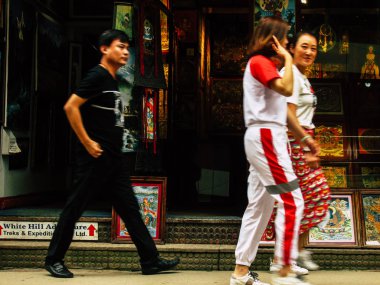 Katmandu Nepal 31 Ağustos 2018 Durbar Meydanı ve Kathmandu Thamel bölgesi arasında öğleden sonra yürüyüş bilinmeyenli turist görünümünü