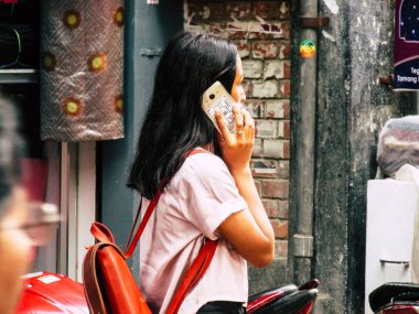 Katmandu Nepal 31 Ağustos 2018 Durbar Meydanı ve Kathmandu Thamel bölgesi arasında öğleden sonra bilinmeyenli Nepalce insanlar görünümünü