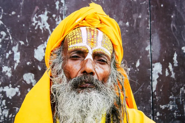 Kathmandu Nepal September 2018 Porträtt Sadhu Med Färg Prickar Ansikte — Stockfoto
