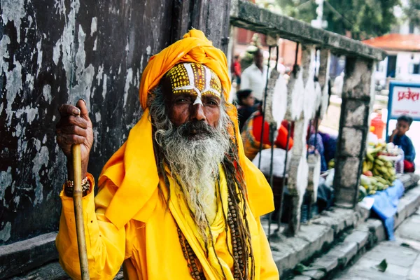 Katmandú Nepal Septiembre 2018 Retrato Sadhu Con Puntos Pintura Cara —  Fotos de Stock