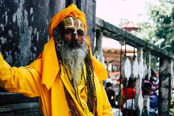 Katmandú Nepal Septiembre 2018 Retrato Sadhu Con Puntos Pintura Cara —  Fotos de Stock