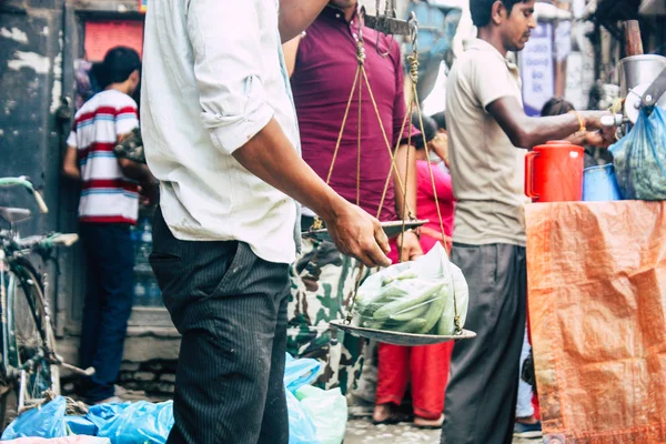 Kathmandu Nepal Września 2018 Zbliżenie Nieznanych Ludzi Nepalski Sprzedaż Warzyw — Zdjęcie stockowe