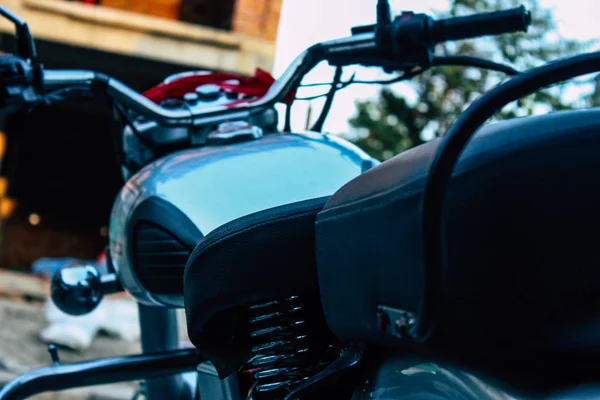 Pokhara Nepal September 2018 Closeup Royal Enfield Motorcycle Parked Street — Stock Photo, Image