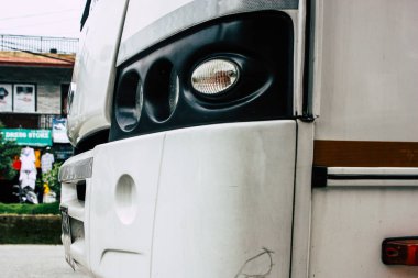 Pokhara Nepal 18 Eylül 2018 Closeup Nepal yerel otobüs yeni Road sabah Pokhara içinde sokak