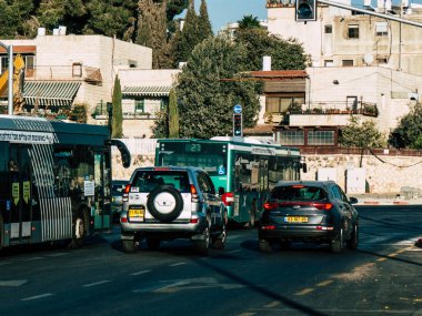 Kudüs İsrail 13 Eylül 2018 öğleden sonra Kudüs Caddesi'nde bir İsrailli otobüs görünümünü