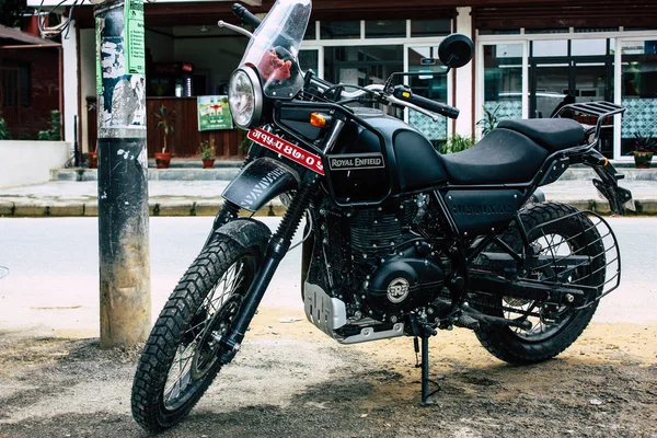 Pokhara Nepal Setembro 2018 Encerramento Uma Motocicleta Royal Enfield Estacionada — Fotografia de Stock