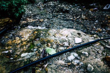 25 Eylül 2018 Pokhara Nepal Pokhara ormanda bir yoldaki görünümünü hills Nepal