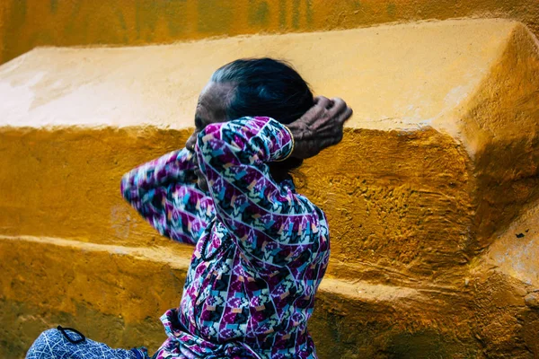 Pokhara Nepál Szeptember 2018 Ban Egy Öregasszony Üzembe Haját Rend — Stock Fotó