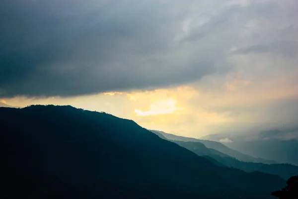 Ποκάρα Νεπάλ Οκτωβρίου 2018 Θέα Ένα Συννεφιασμένο Ουρανό Στην Κορυφή — Φωτογραφία Αρχείου