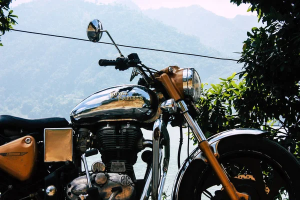 Pokhara Nepal Ottobre 2018 Vista Una Motocicletta Royal Enfield Parcheggiata — Foto Stock