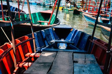 Pokhara Nepal 9 Ekim 2018 renkli ve geleneksel Nepal görünümünü tekne Phewa Gölü Pokhara at sabah