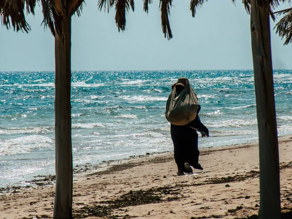 Egipt Synaju Października 2018 Widok Arabskich Kobiet Sukienka Burka Torbę — Zdjęcie stockowe