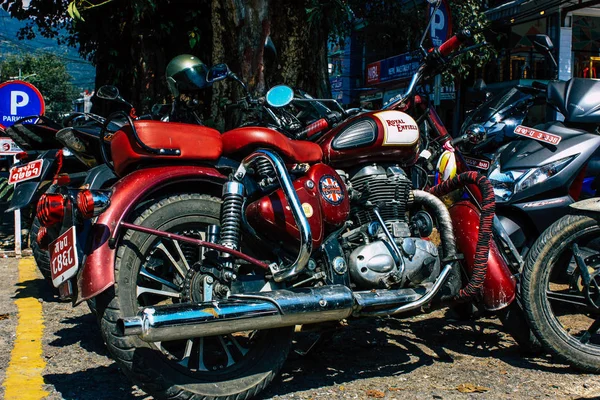 Pokhara Nepál Října 2018 Pohled Motocyklu Royal Enfield Zaparkoval Ulici — Stock fotografie